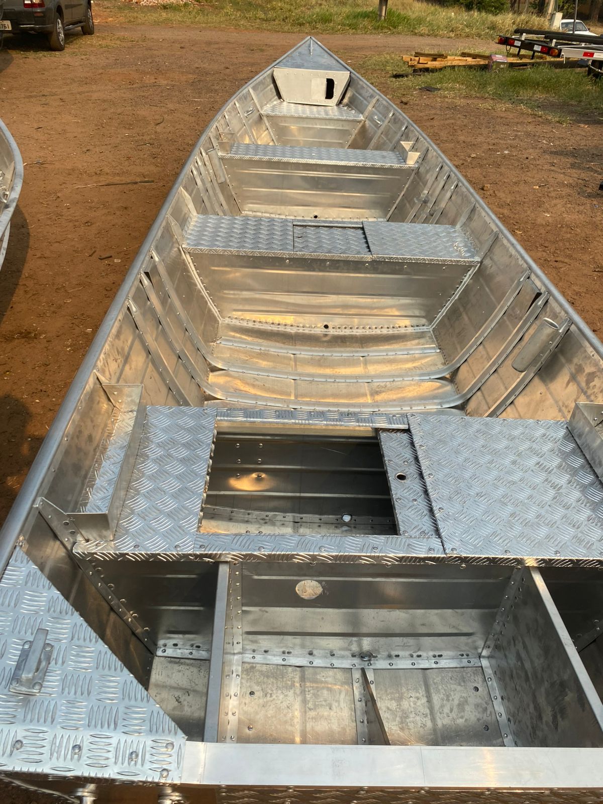 Barco de alumínio modelo 3