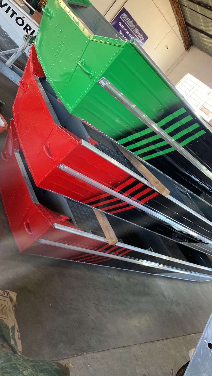 Barco de alumínio modelo 1
