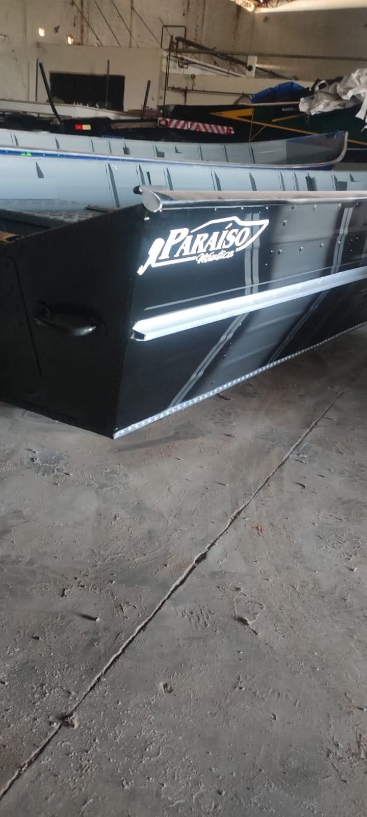 Detalhes estruturais em alumínio naval